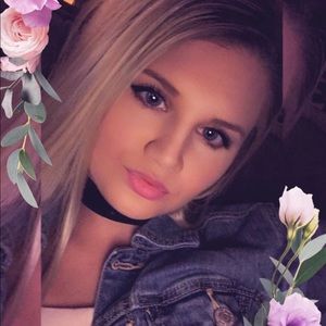 Meet your Posher, Niki